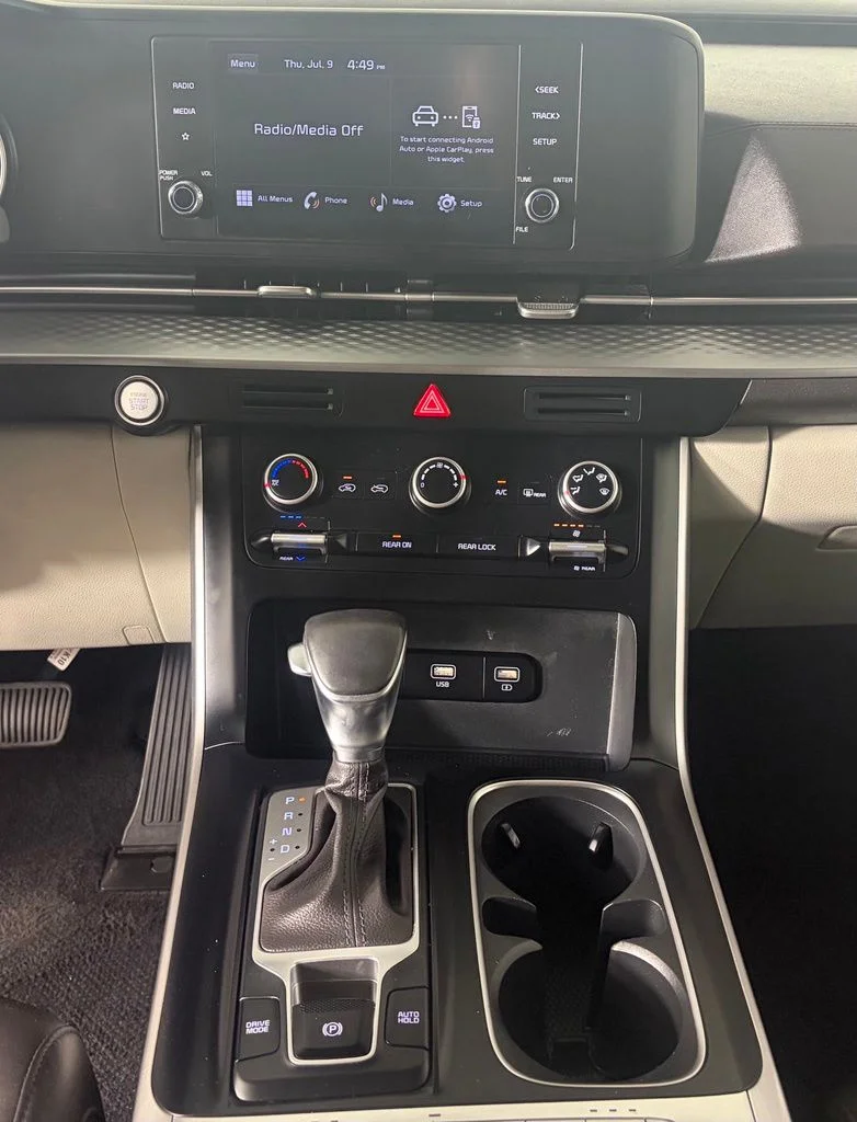 Used 2023 Kia Carnival LX Seat Pkg with VIN KNDNB4H3XP6259432 for sale in Elk River, Minnesota