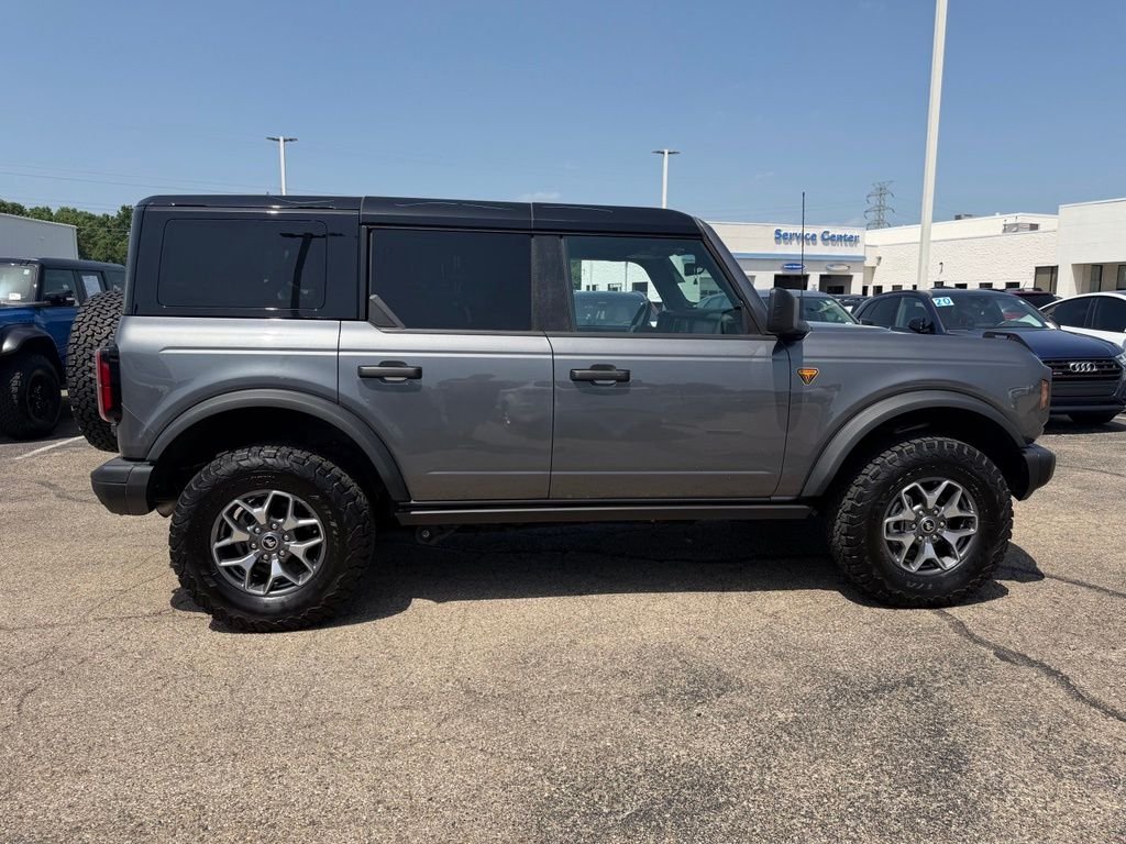 Used 2025 Gray Metallic Ford Badlands image 9