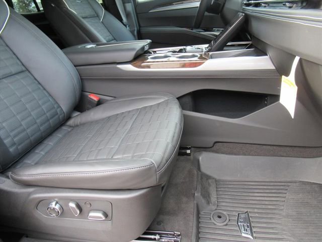2026 Cadillac Escalade Platinum Sport - Photo 11