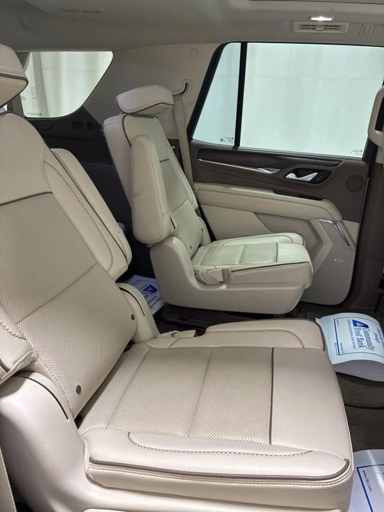 Used 2022 White GMC Denali image 29