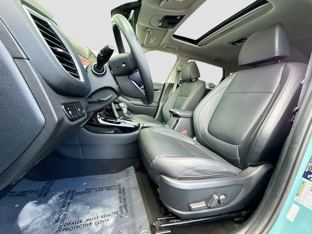 Used 2024 Pluton Blue Kia EX image 21