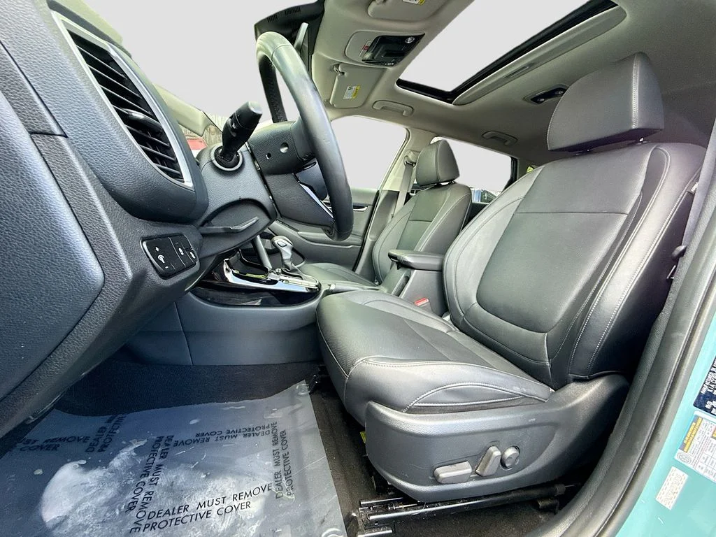 Used 2024 Pluton Blue Kia EX image 21