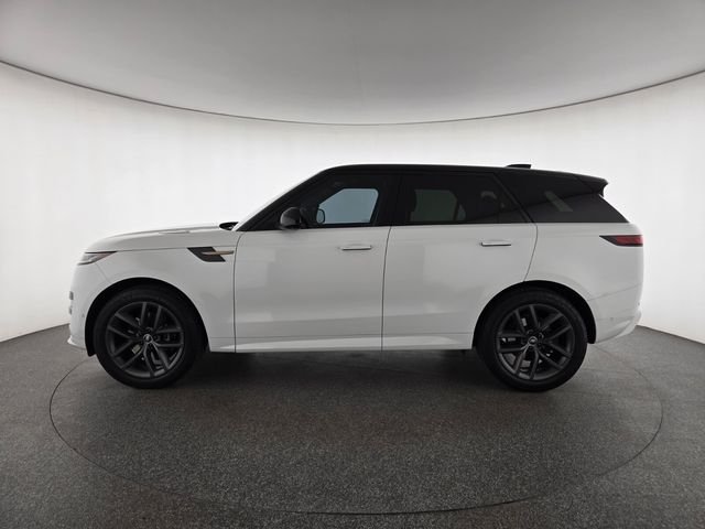 Used 2023 White Land Rover SE Dynamic image 29