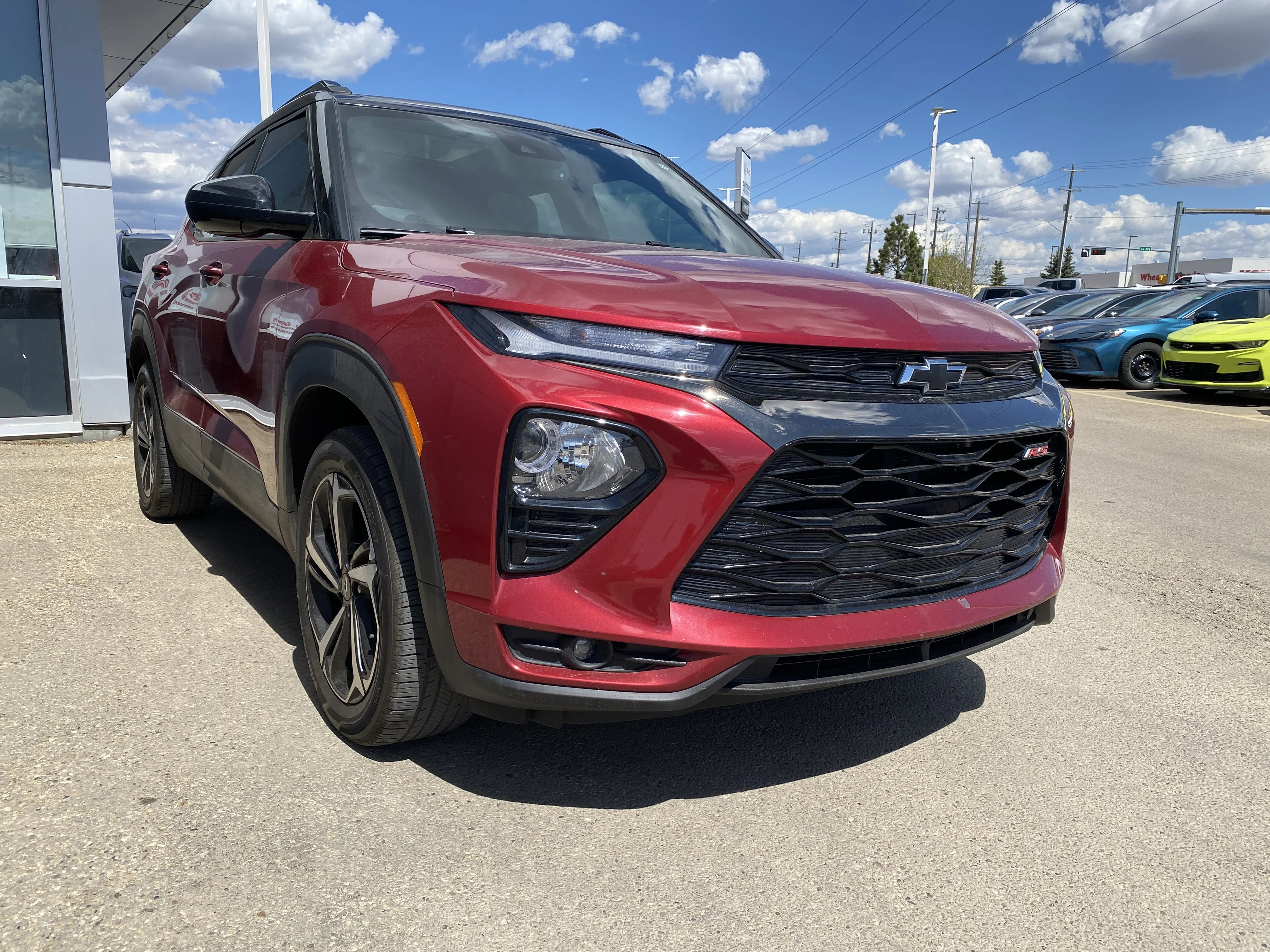 Used 2021 Red Chevrolet RS AWD * ADAPTIVE CRUISE * 18 ALLOYS * BLIND SPOT MONITORING * image 6