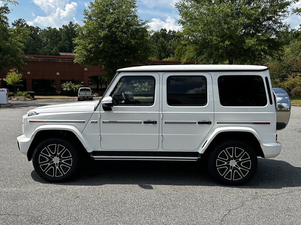 New 2027 Polar White Mercedes-Benz G 580e image 42