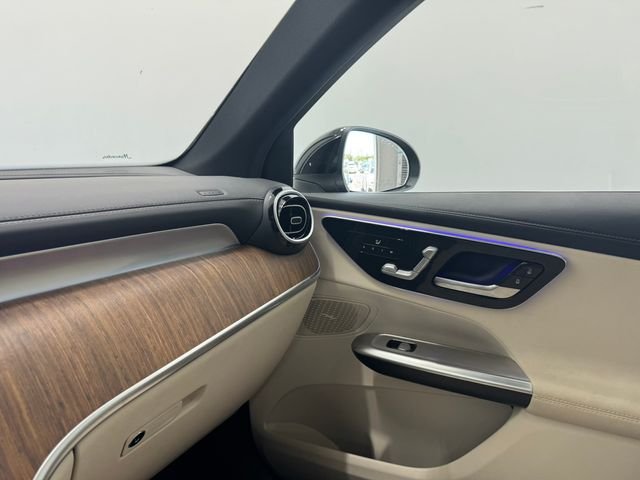 Certified Used 2024 Black Mercedes-Benz GLC 300 image 35