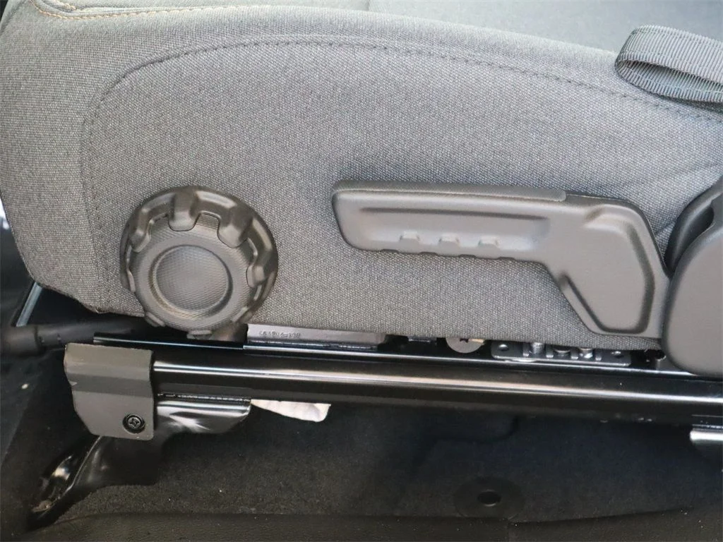 2025 Jeep Wrangler 2-Door Sport S - Photo 19