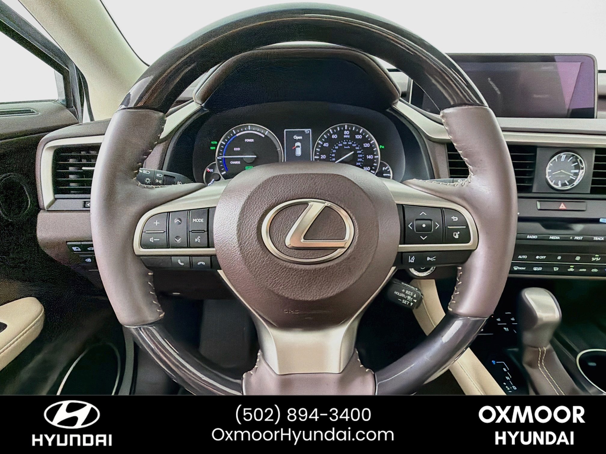 Used 2017 Eminent White Pearl Lexus Base image 11