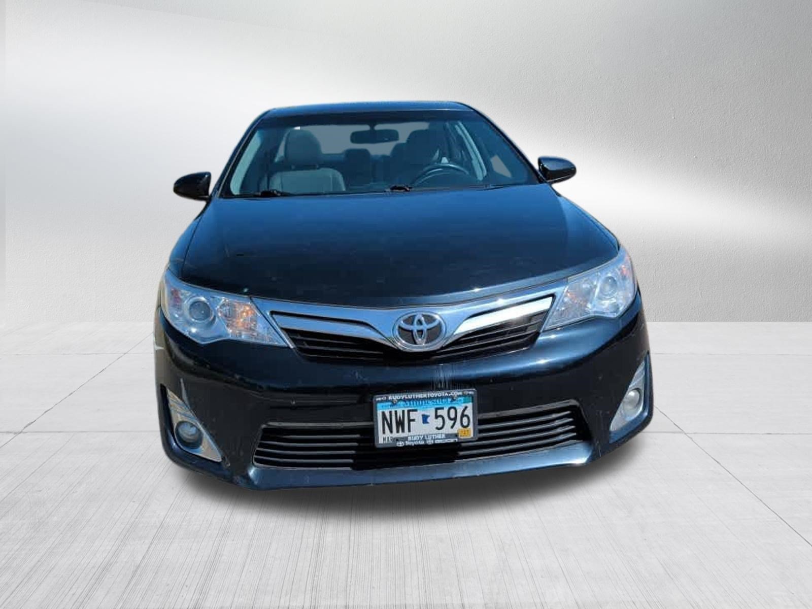 Used 2013 Toyota Camry XLE with VIN 4T1BF1FK5DU650507 for sale in Golden Valley, MN