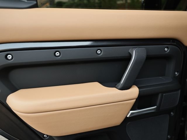 2026 Land Rover Defender X - Photo 28