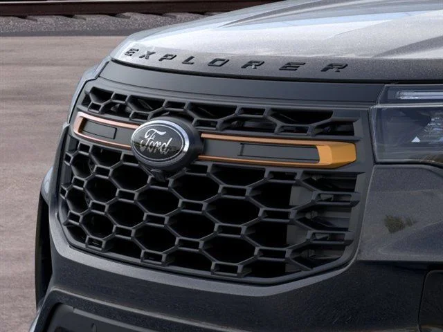 New 2026 Agate Black Metallic Ford Tremor image 17
