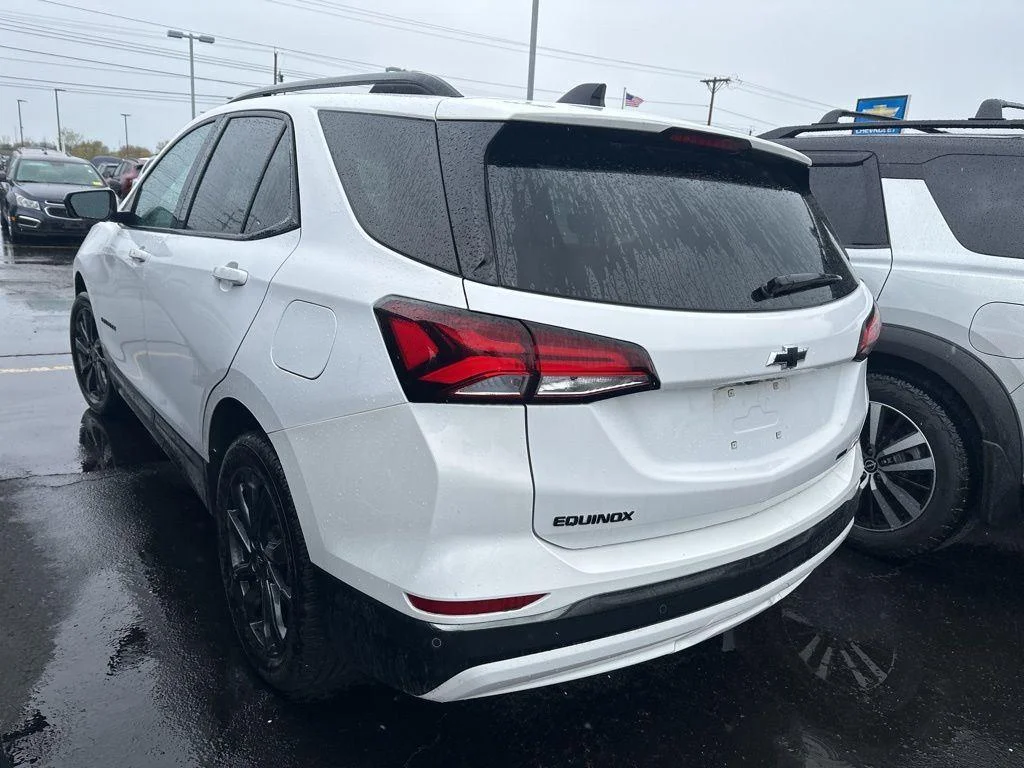 Used 2023 Summit White Chevrolet RS image 4