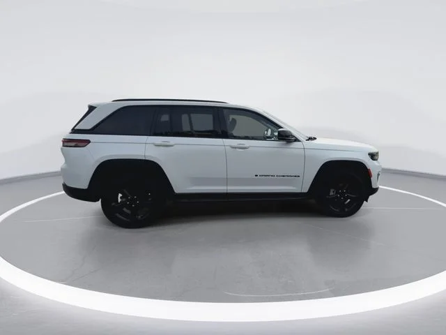 Used 2023 White Jeep Limited image 12
