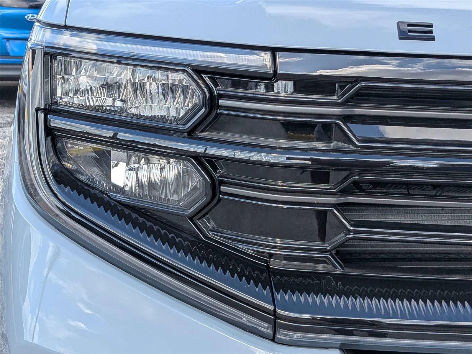 New 2026 Glacier Gray Metallic Tri-Coat Ford MAX Platinum® image 9