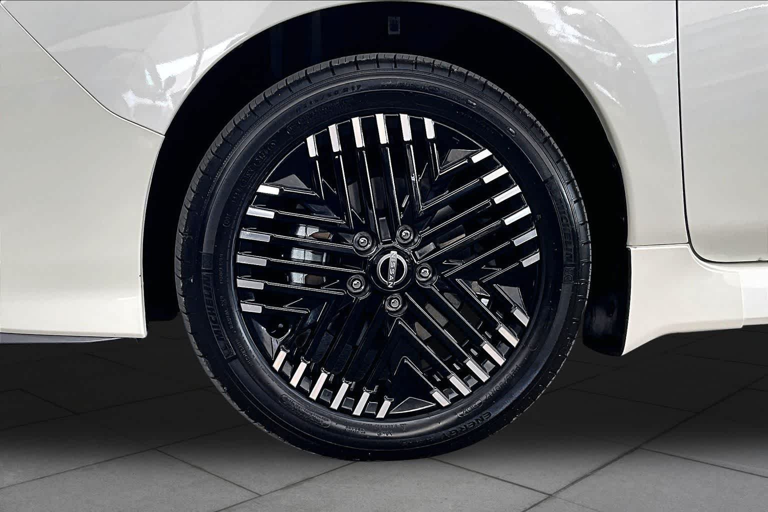 Certified Used 2025 Pearl White Tricoat Nissan SV PLUS image 10