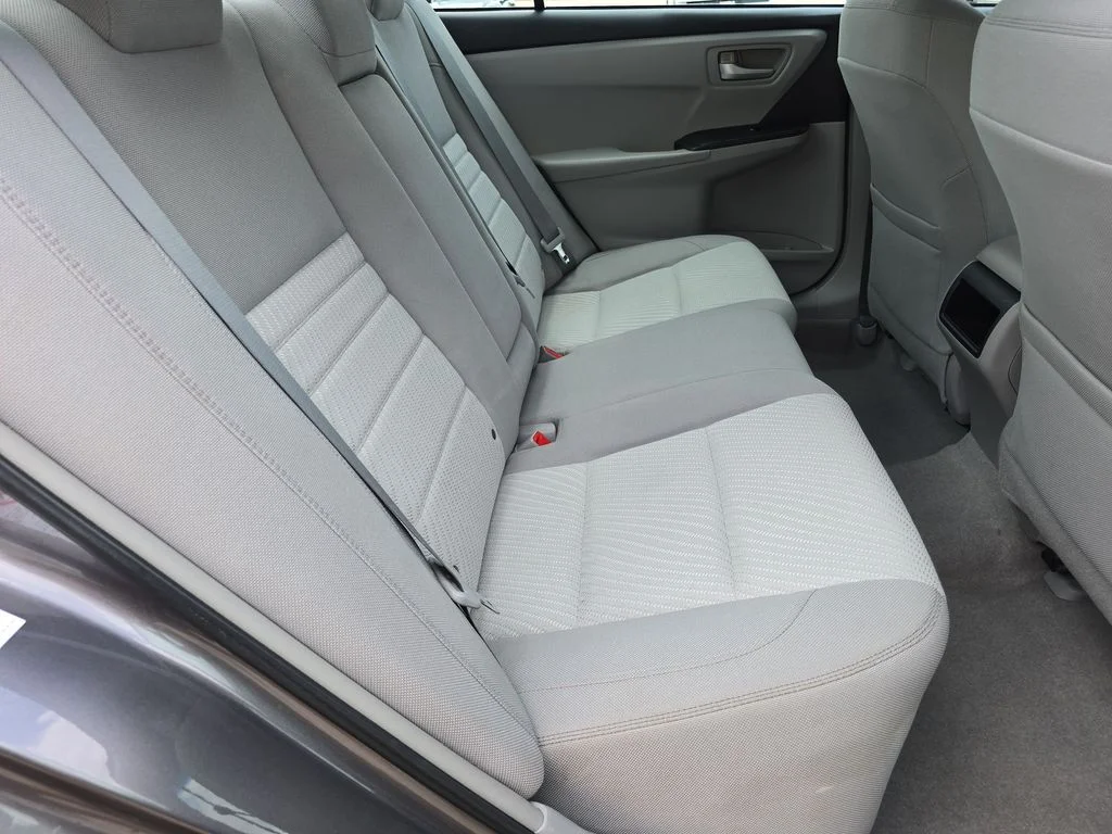 Used 2015 Gray Toyota LE image 37