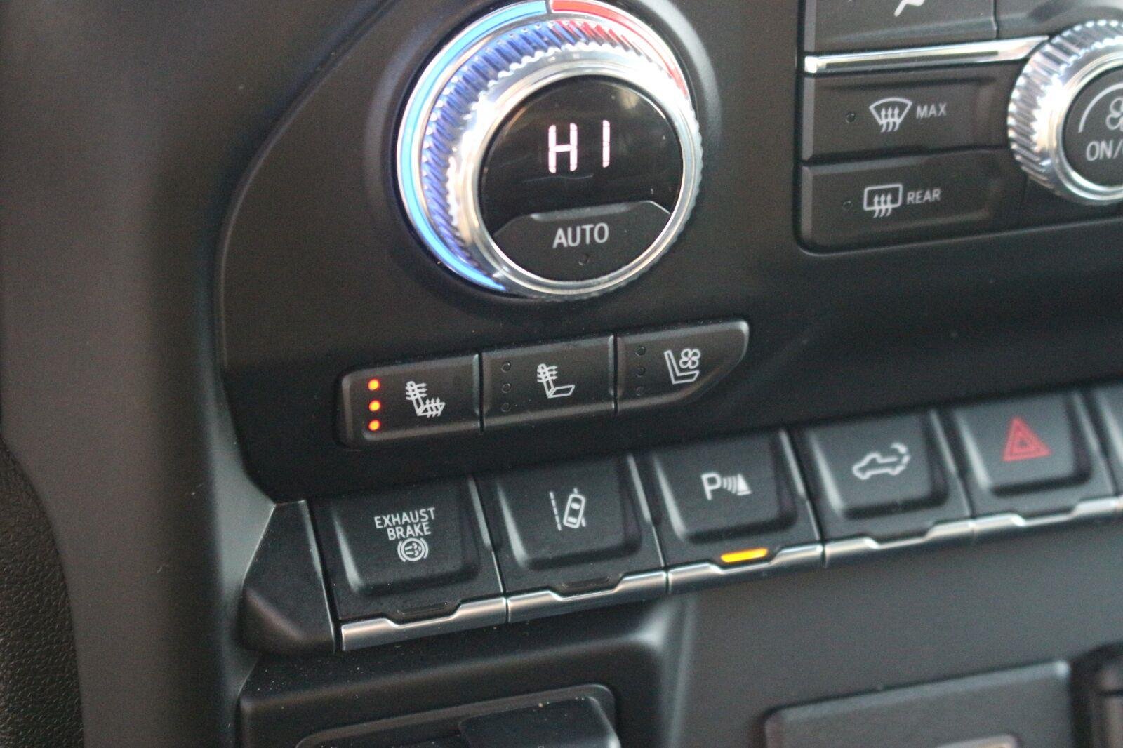 Used 2022 SUMMIT WHITE GMC Denali image 27