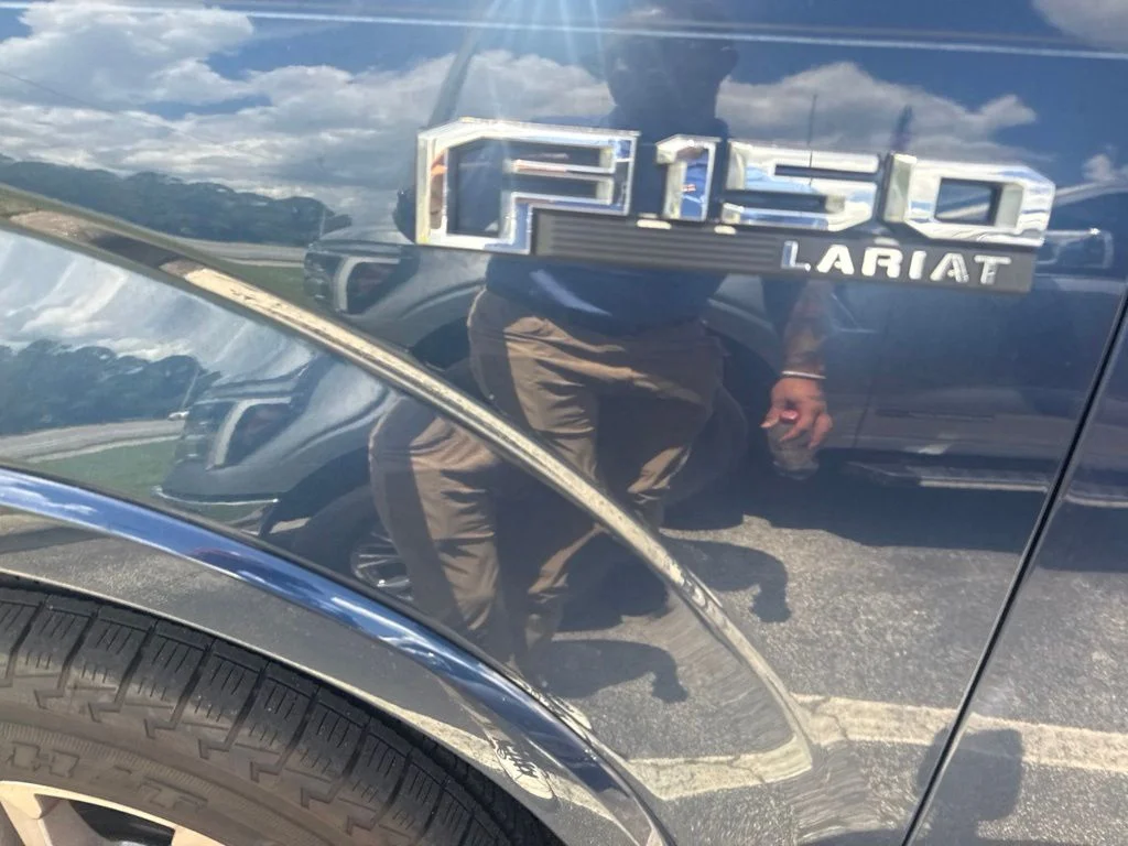 Used 2019 Blue Ford Lariat image 15