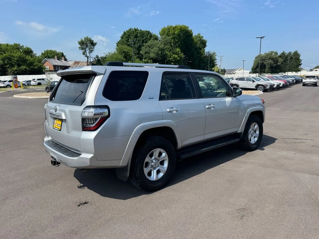 Used 2021 Silver Toyota SR5 image 3
