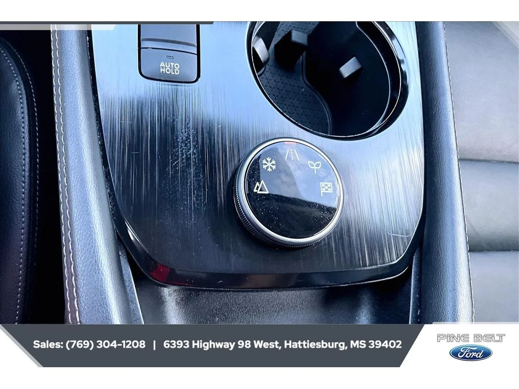 Used 2023 Caspian Blue Metallic Nissan SL image 23