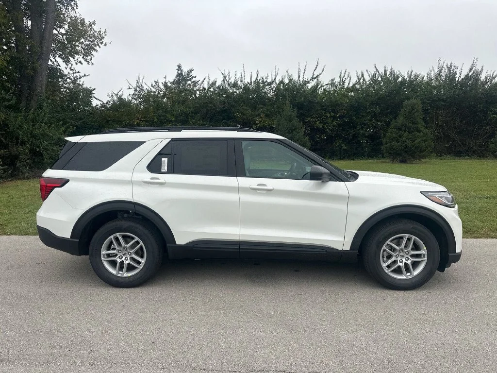 New 2027 White Ford Active image 12