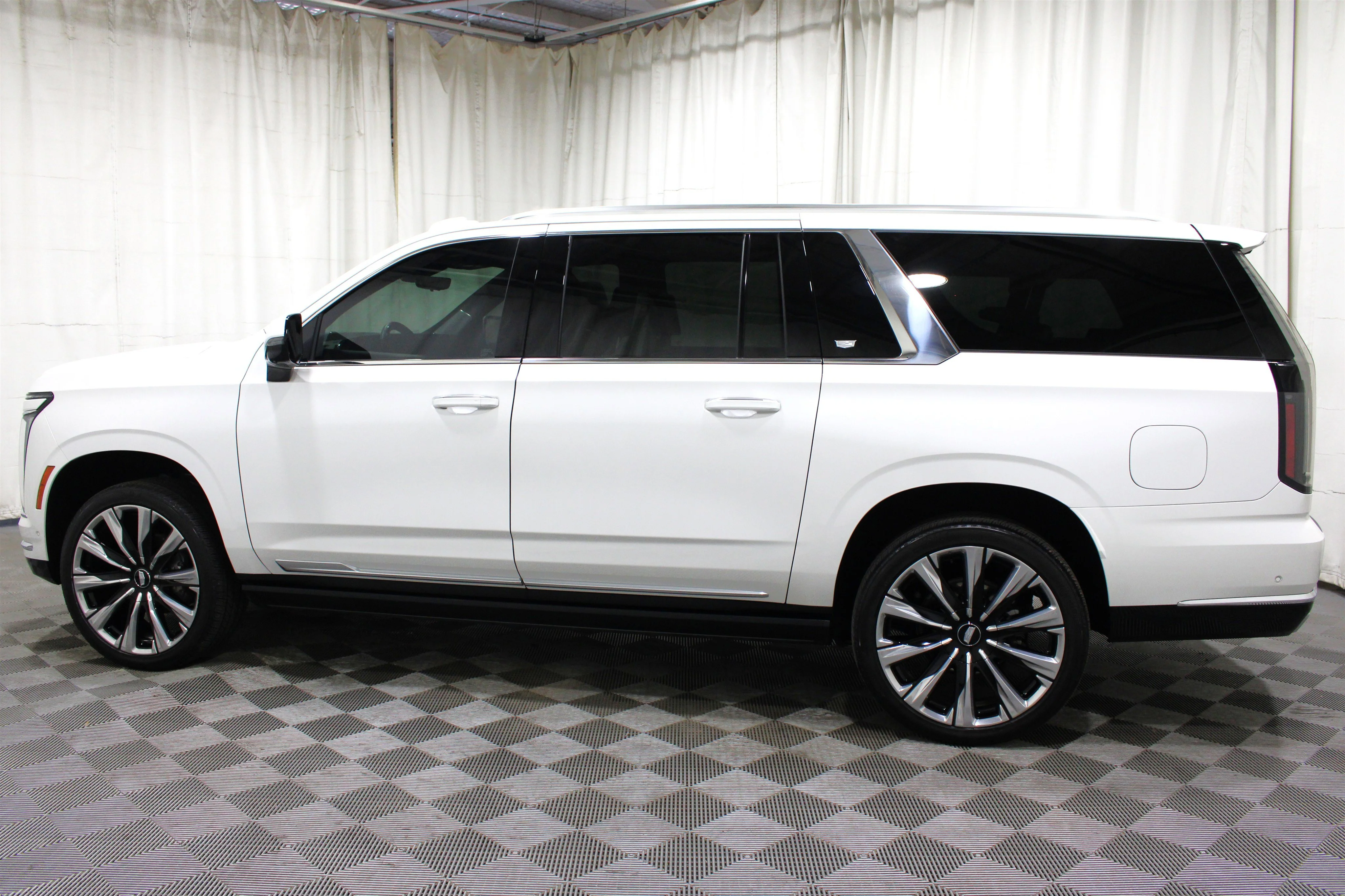 2025 Cadillac Escalade ESV Premium Luxury Platinum - Photo 38