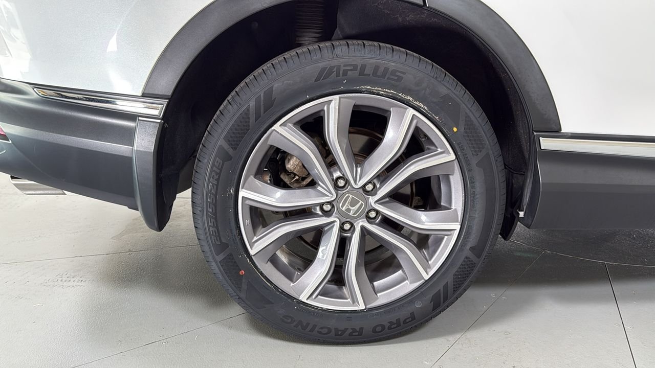 Used 2021 White Honda Touring image 22