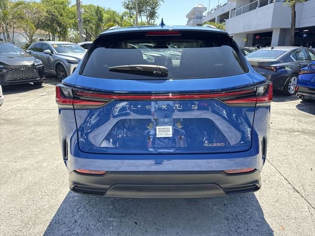 2022 Lexus NX 250 - Photo 24