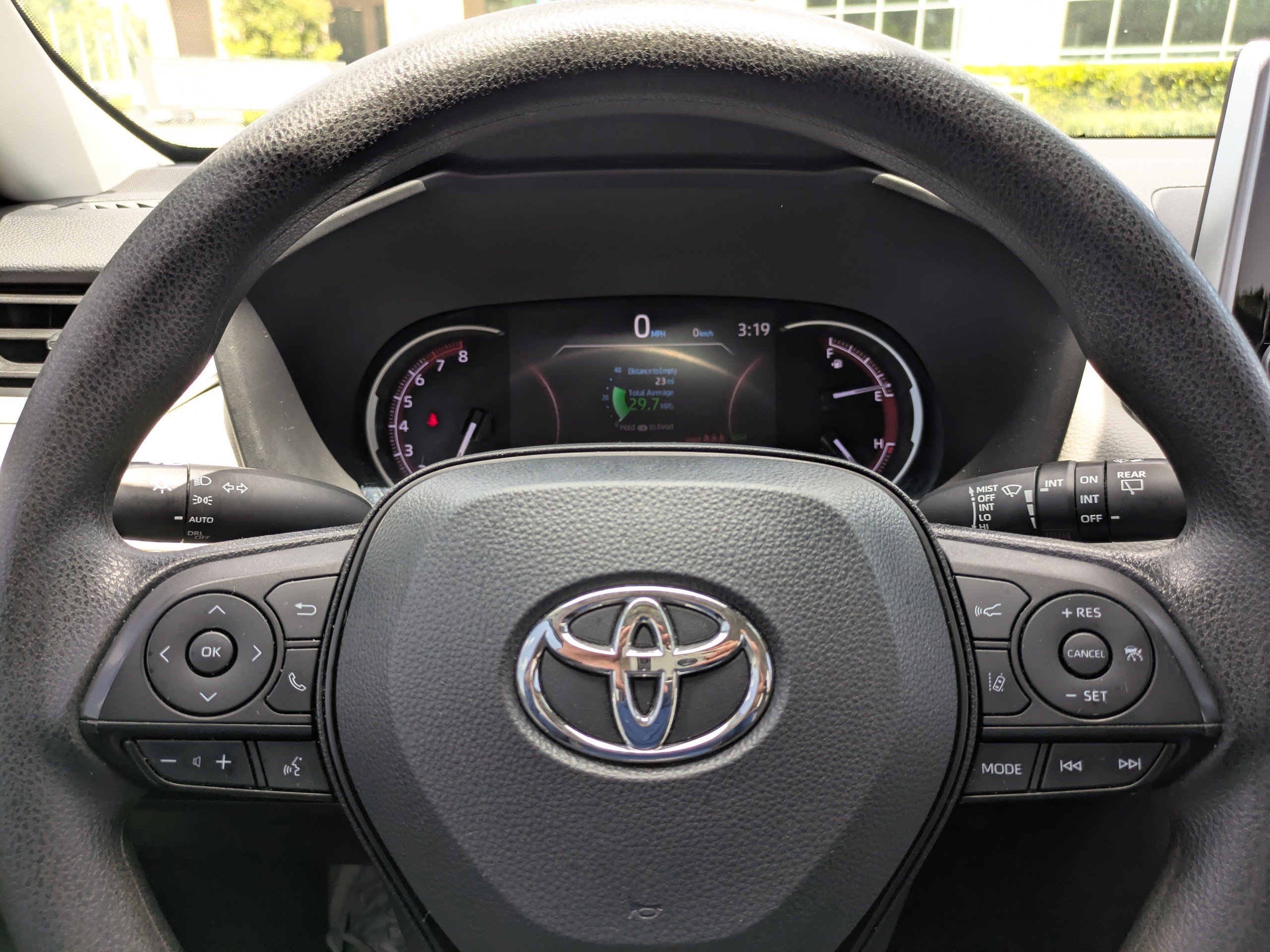 2023 Toyota RAV4 XLE - Photo 26