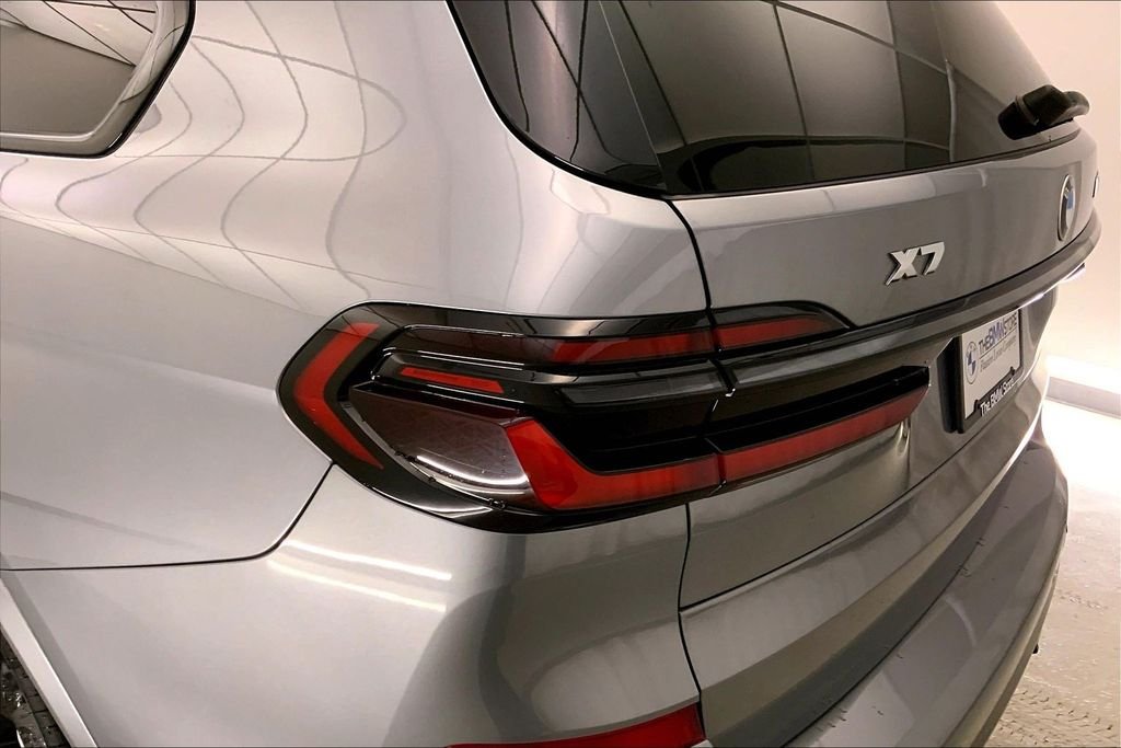Certified Used 2024 Skyscraper Grey Metallic BMW  image 28