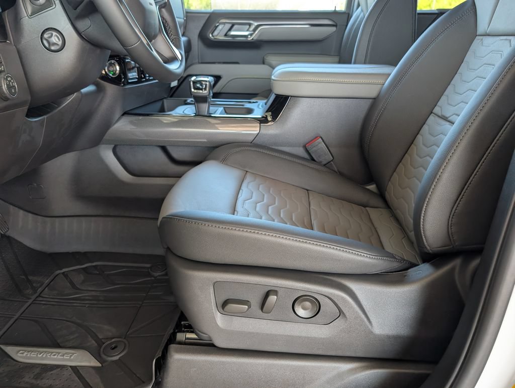 2026 Chevrolet Silverado 1500 ZR2 - Photo 9