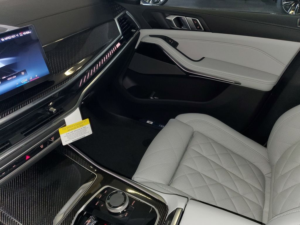 New 2026 Black Sapphire Metallic BMW M60i image 20