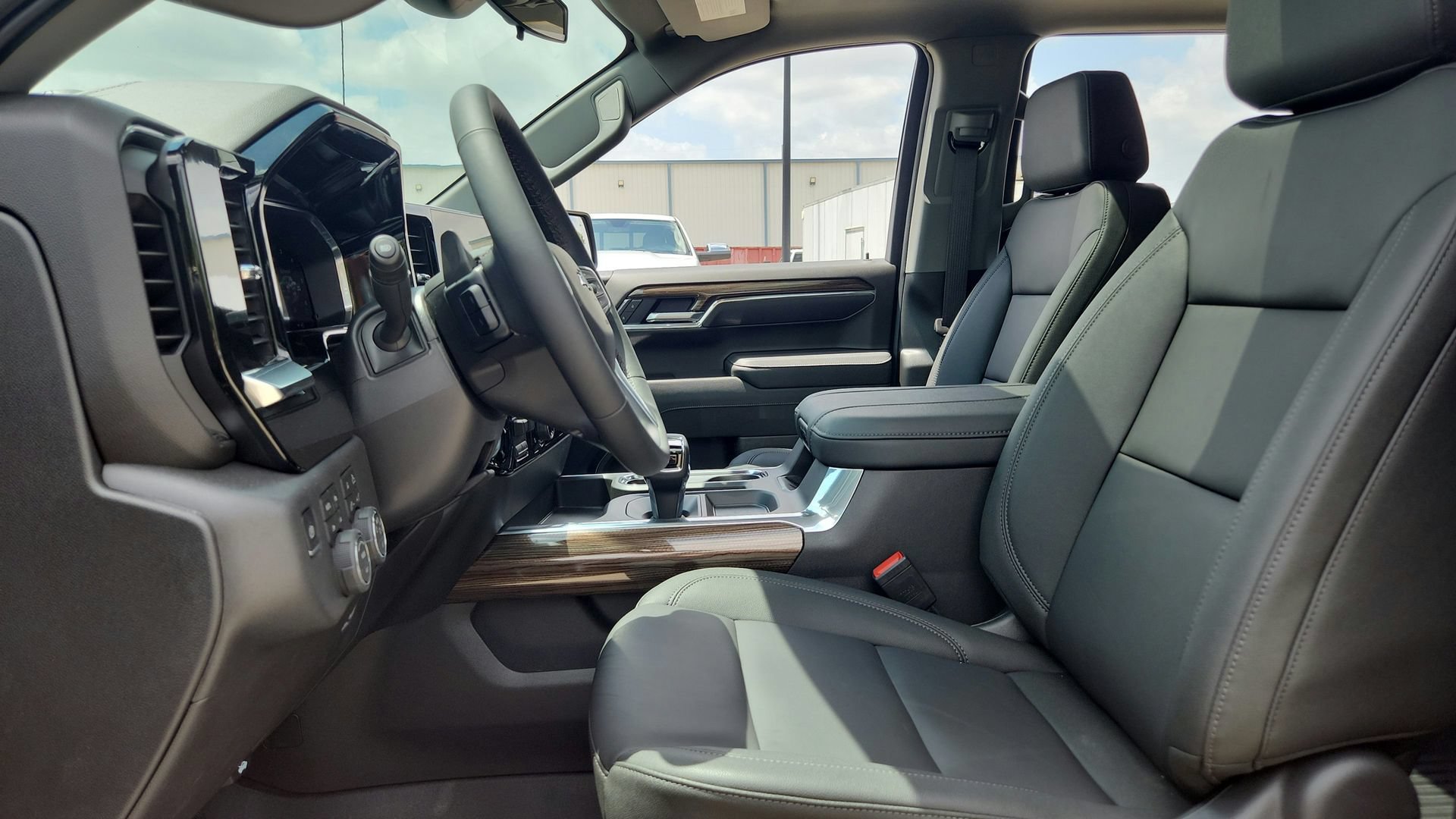 2026 Chevrolet Silverado 1500 LT Trail Boss - Photo 45