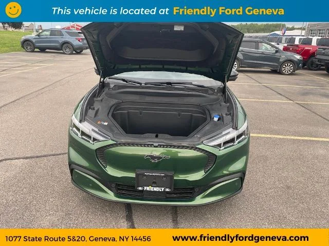 Used 2024 Eruption Green Metallic Ford Select image 11