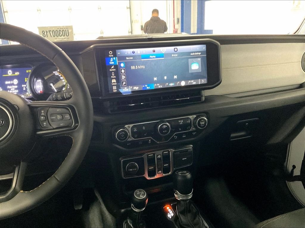 Used 2024 White Jeep Sport S 4xe image 18