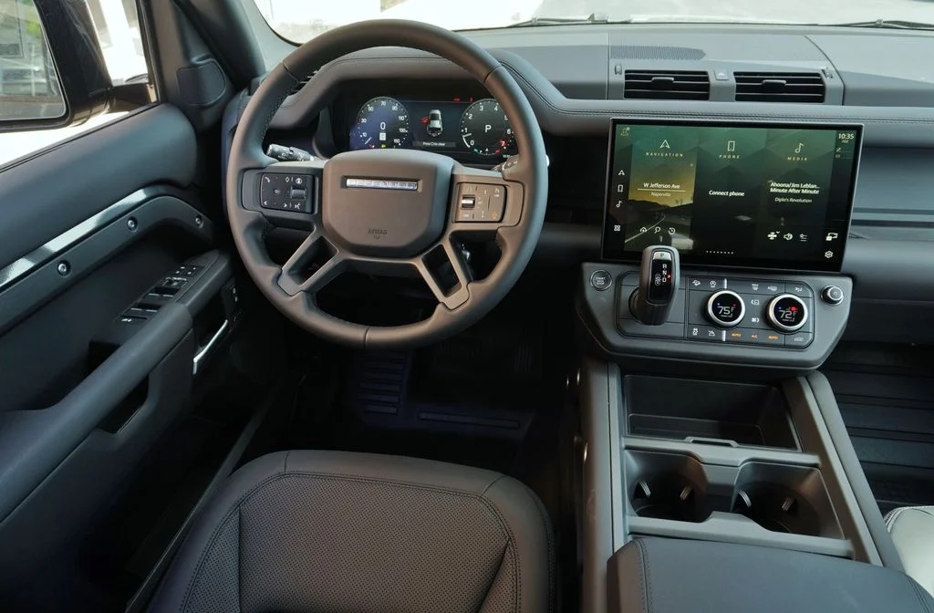 Used 2026 Gray Land Rover S image 25