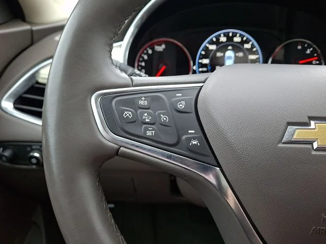Used 2024 Mineral Gray Metallic Chevrolet LT image 22
