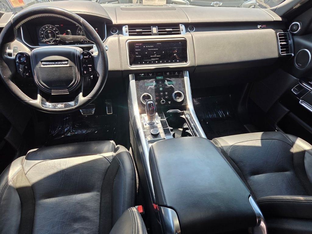 Used 2019 Gray Land Rover SVR image 9