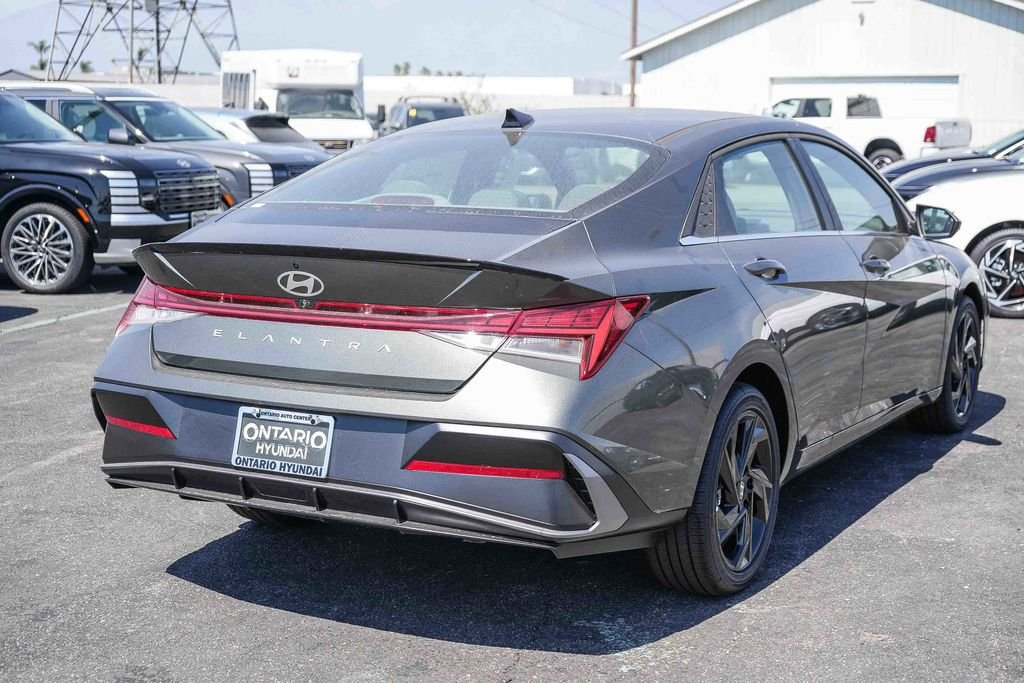 New 2026 Gray Hyundai SEL Sport image 5