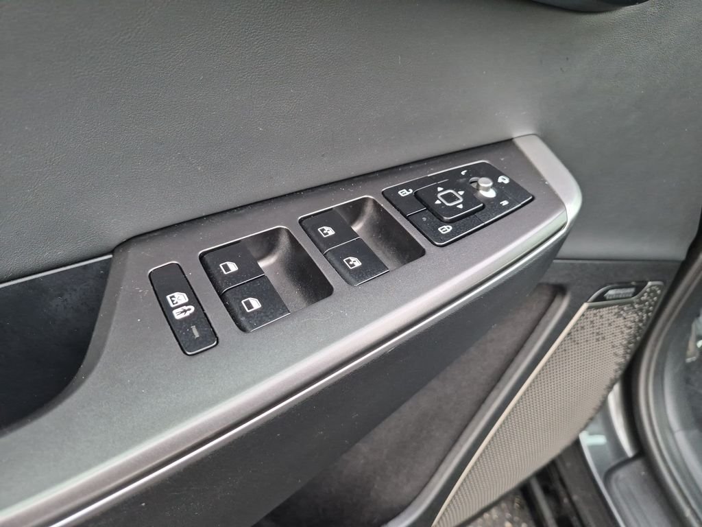 2023 Kia EV6 Wind - Photo 13