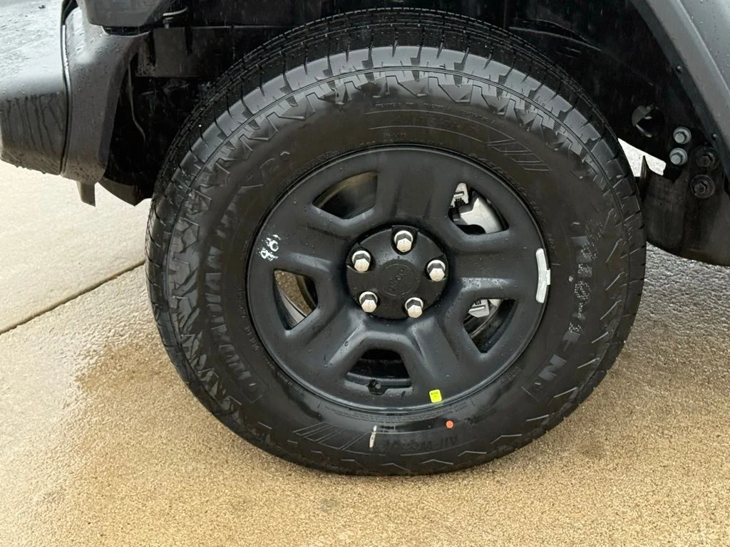New 2026 Bright White Clear-Coat Exterior Paint Jeep Sport image 12