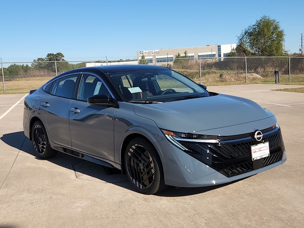 New 2026 Atlantic Gray Metallic / Super Black Two-tone Nissan SR image 3