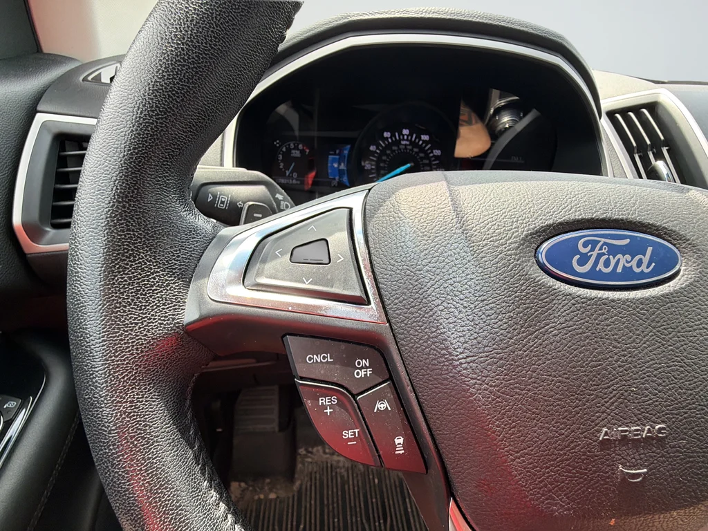 Used 2020 Gray Ford SEL image 15