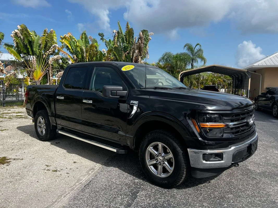Used 2025  Ford XLT image 13