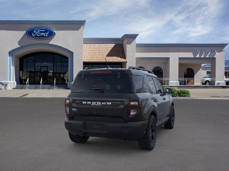 New 2025 Shadow Black Ford Outer Banks® image 8