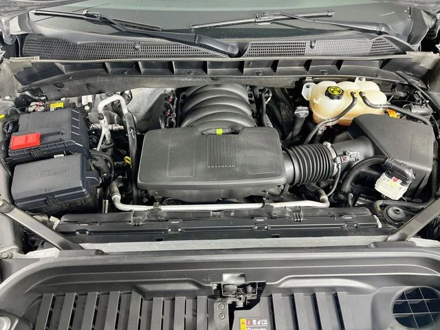 Used 2023 Silver GMC Denali image 29