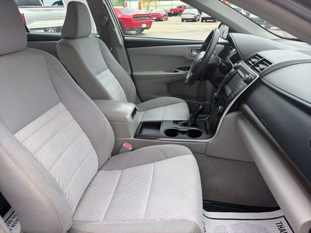 Used 2016 Midnight Black Metallic Toyota LE image 18