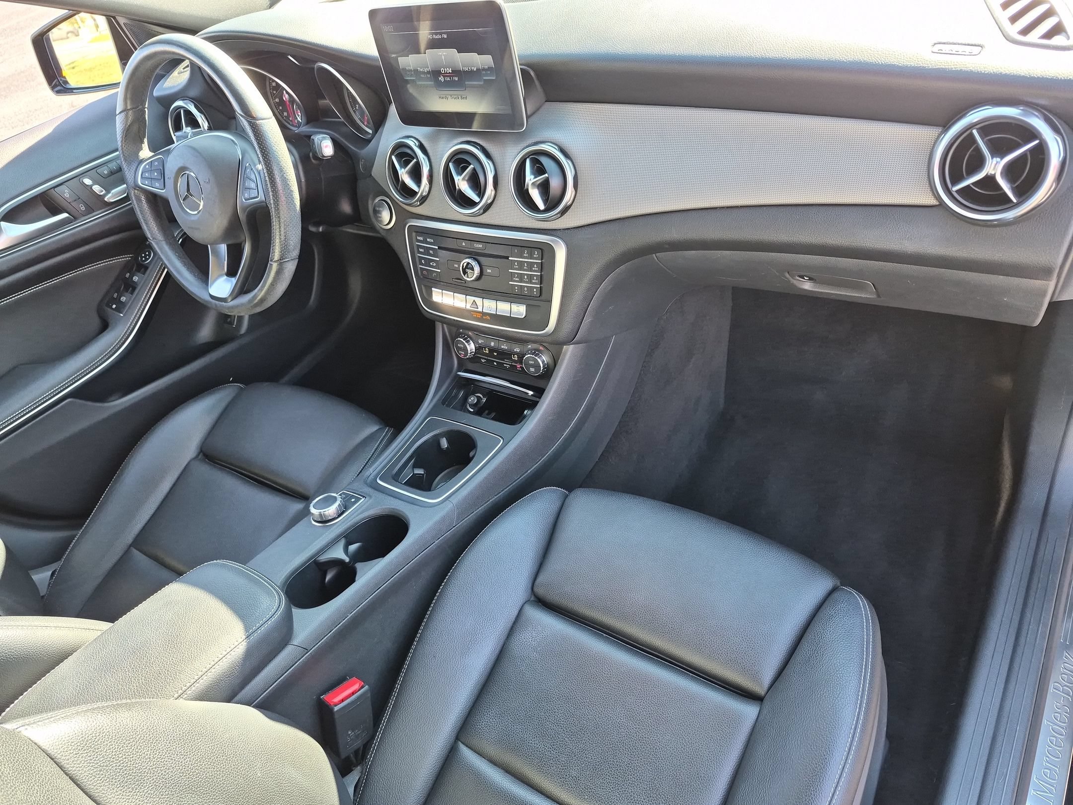 Used 2019 Cosmos Black Metallic Mercedes-Benz GLA 250 image 35