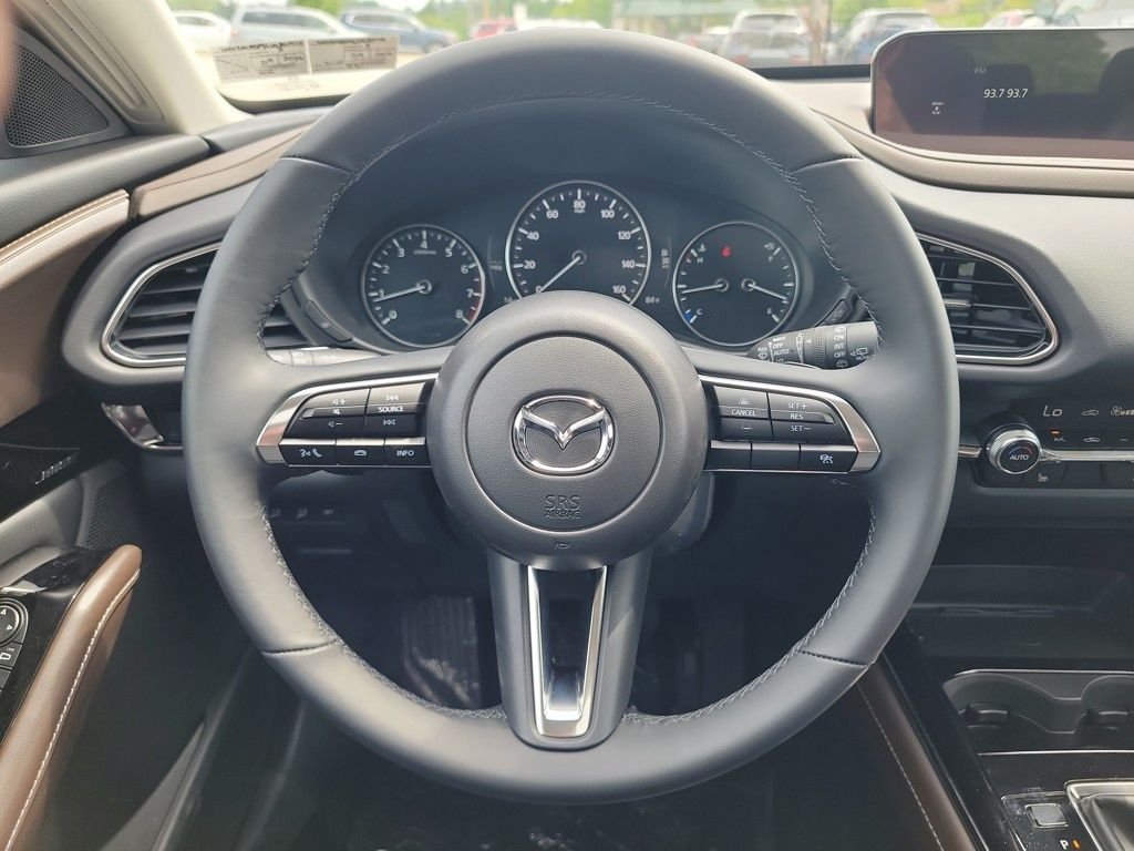 2025 Mazda CX-30 Premium - Photo 18