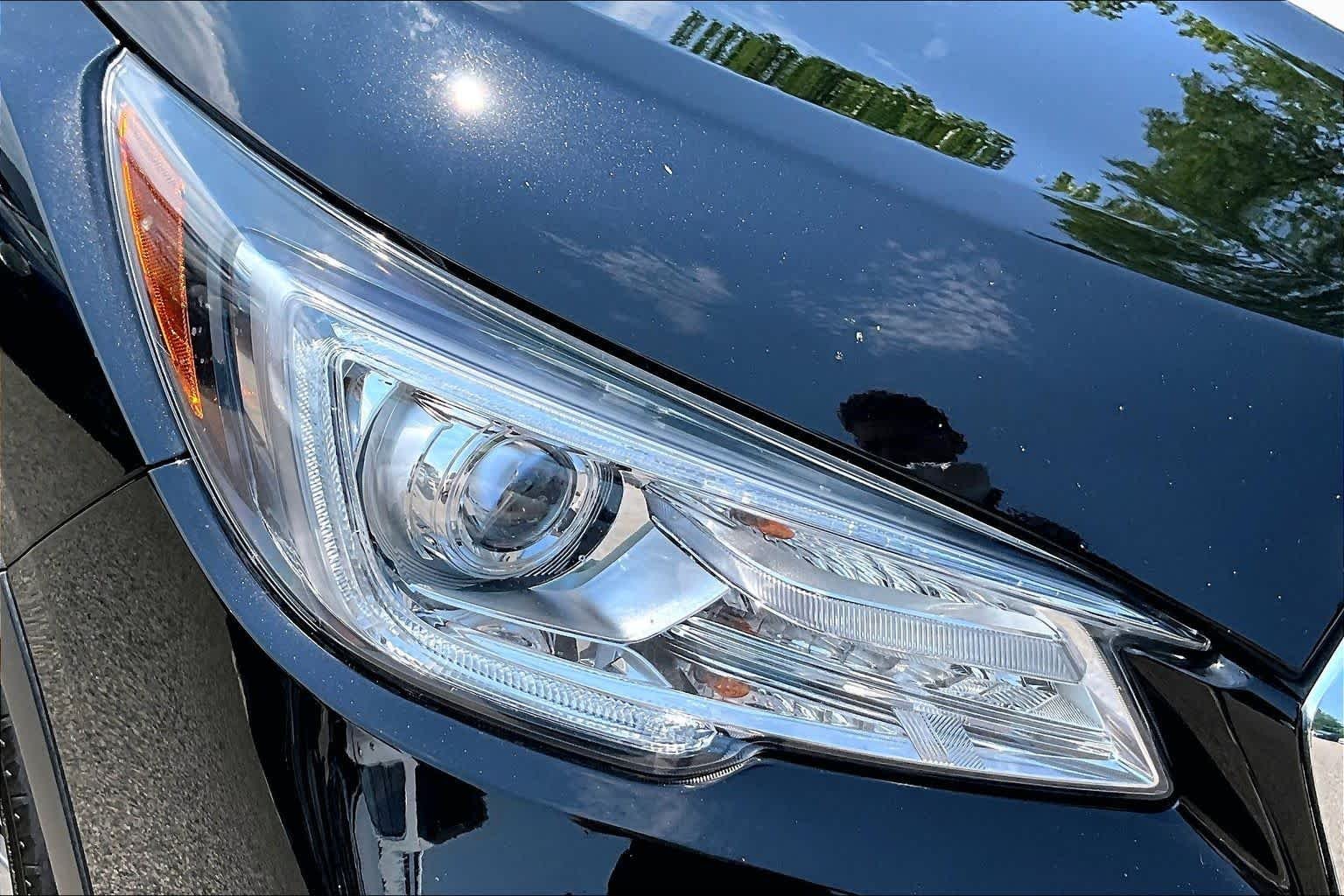 Used 2021 Crystal Black Silica Subaru Premium image 27
